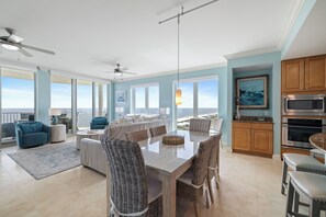 Interior - Mustique 1401 by Liquid Life (Gulf Shores)