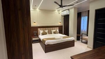 Deluxe Room | Free WiFi