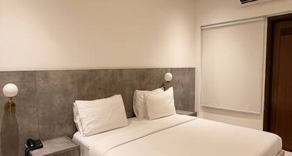 Hamsun Deluxe Double Room Clifton Karachi