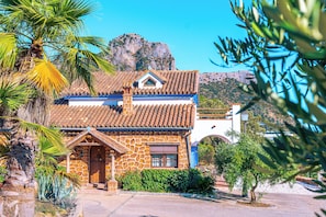 Exterior - Villa Natalia - A Hidden Gem in Andalusia (El Jaral)