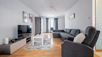 Studio, ban công | Bàn ủi/dụng cụ ủi quần áo, truy cập Internet không dây miễn phí