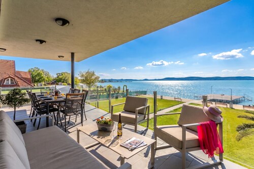 Lelle Marine-hanna Pool Apartment