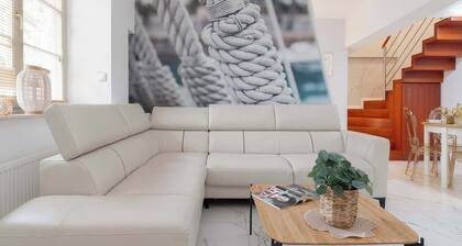Spacious Apartment in the Heart of Gdansk | 2 Bedrooms