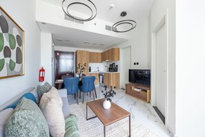 Apartment, Balkon | Wohnbereich