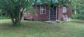 1BR Cabin near Tahquamenon River