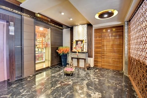 Reception - Hotel Bhagyalaxmi (Shirdi)