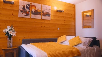 WiFi, bed sheets