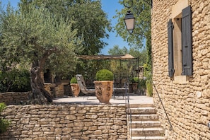Terrace/patio - Mas Provençal – Gordes, Piscines & Vue incroyable (Gordes)