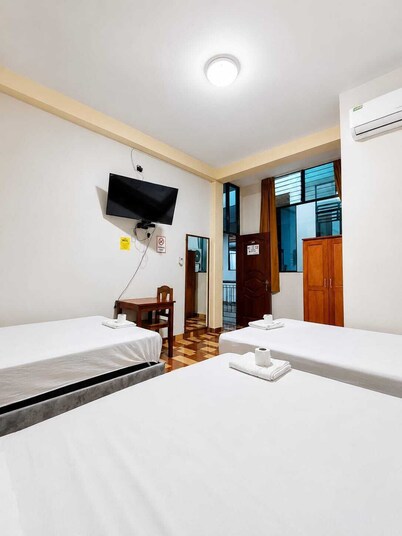 CRISMAS hotel