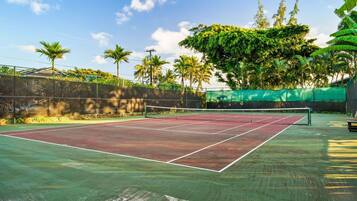 Condo, 2 Bedrooms | Sport court