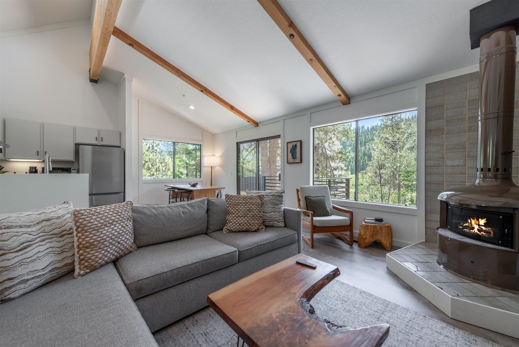 Condo, 2 Bedrooms | Living area | Smart TV