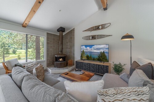Alpenglow Loft 2 Bedroom Condo