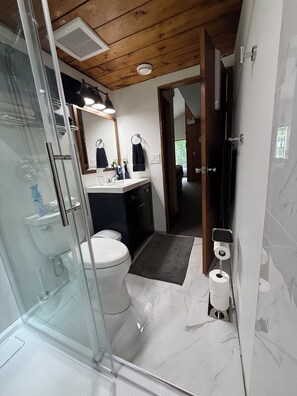 Dusche, Haartrockner, Seife
