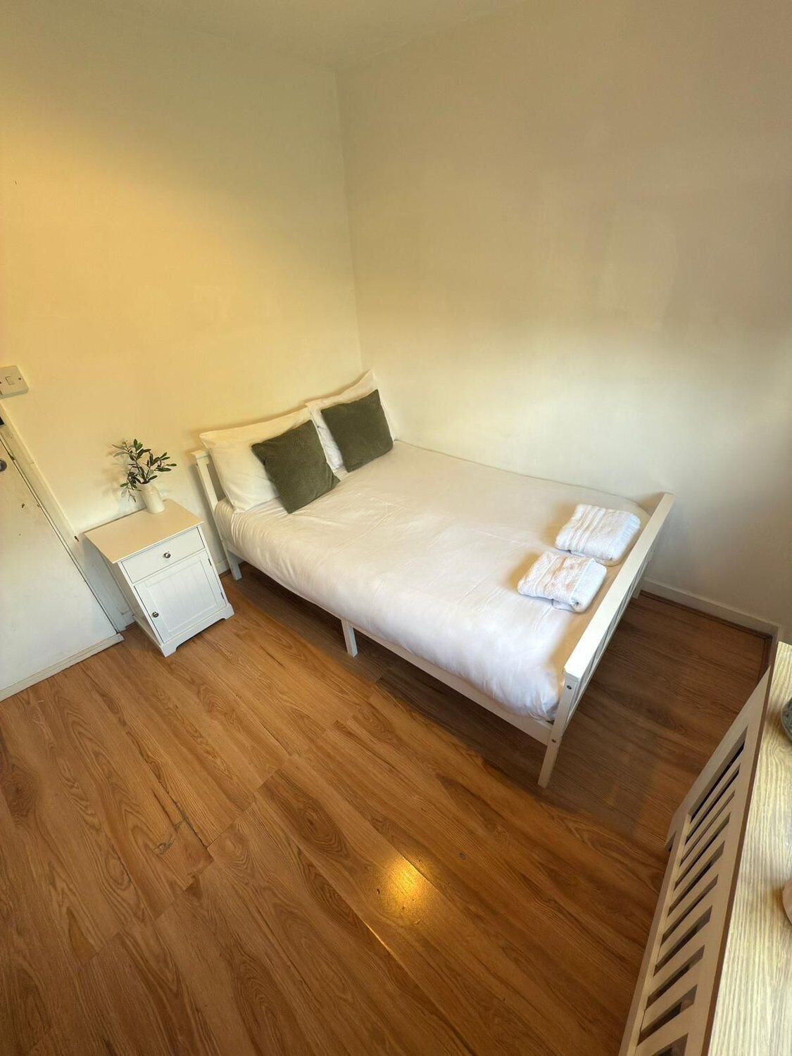 Iron/ironing board, free WiFi