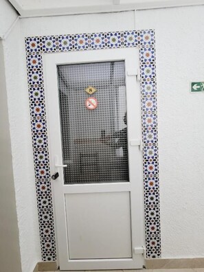Habitacion No. 8 | Exterior detail - Mini-hotel Casa de la Luz (Alicante)