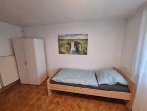 5 soverom, internettilgang og sengetøy