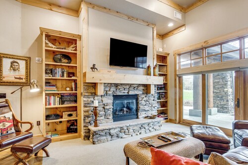 Gateway to the Teton Valley! Luxe Mtn Condo