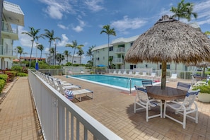 Apartment (2 Bedrooms) | Front of property - Steps to Pool & Ocean! Key Colony Beach Retreat (Key Colony Beach)