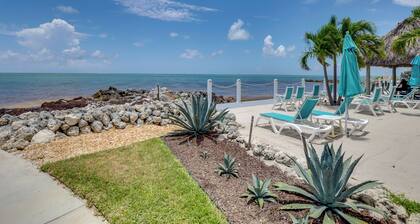 Steps to Pool & Ocean! Key Colony Beach Retreat