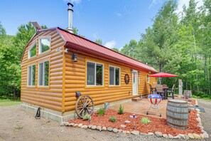House (1 Bedroom) | Interior - Secluded Cabin w/ UTV Trail Access in Harshaw! (Harshaw)