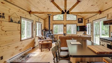 House (1 Bedroom) | Interior