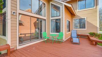 Apartment (3 Bedrooms) | Front of property