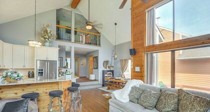 Community Perks! Somerset Retreat w/ Private Deck