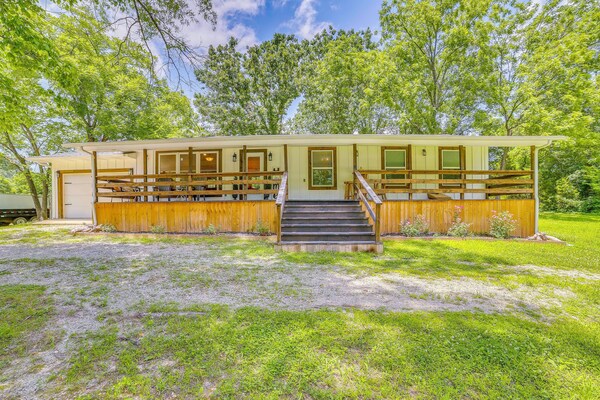 Great For Families! Woodsy Shell Knob Gem W/ Deck - Table Rock Lake