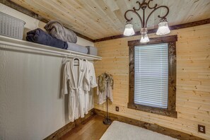 House (3 Bedrooms) | Interior - Great for Families! Woodsy Shell Knob Gem w/ Deck (Shell Knob)