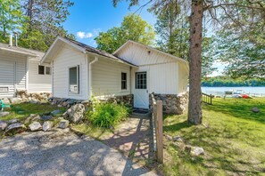 House (2 Bedrooms) | Interior - Swim, Boat, Fish On-site: Quaint Bass Lake Cabin! (Irons)
