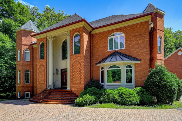 Gateway To Dc & More! Quiet & Stylish Retreat - Maryland
