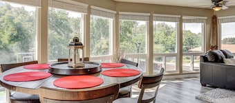 Hot Tub, Game Room, Putting Green! Ogden Oasis