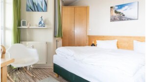 1 bedroom, individually furnished - Komfortable Ferienwohnung fur bis zu 4 Personen auf Rugen (Sellin)