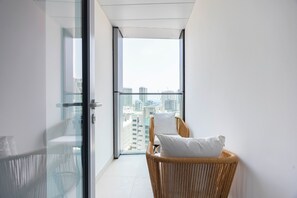 Apartment, Balcony | Interior - Bloomfields 2BR in Radiant Boulevard  (Abu Dhabi)