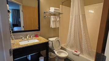 Standard-Doppelzimmer, 2 Queen-Betten, Nichtraucher | Badezimmer