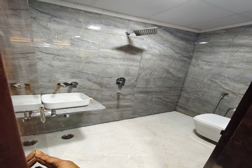 Camera Standard | Bagno | Doccia, asciugamani, shampoo
