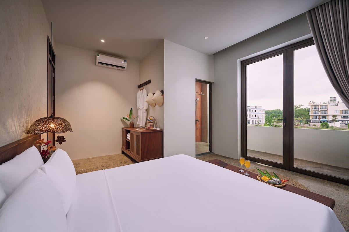 Chambre Double, balcon | Literie de qualité supérieure, surmatelas, rideaux occultants