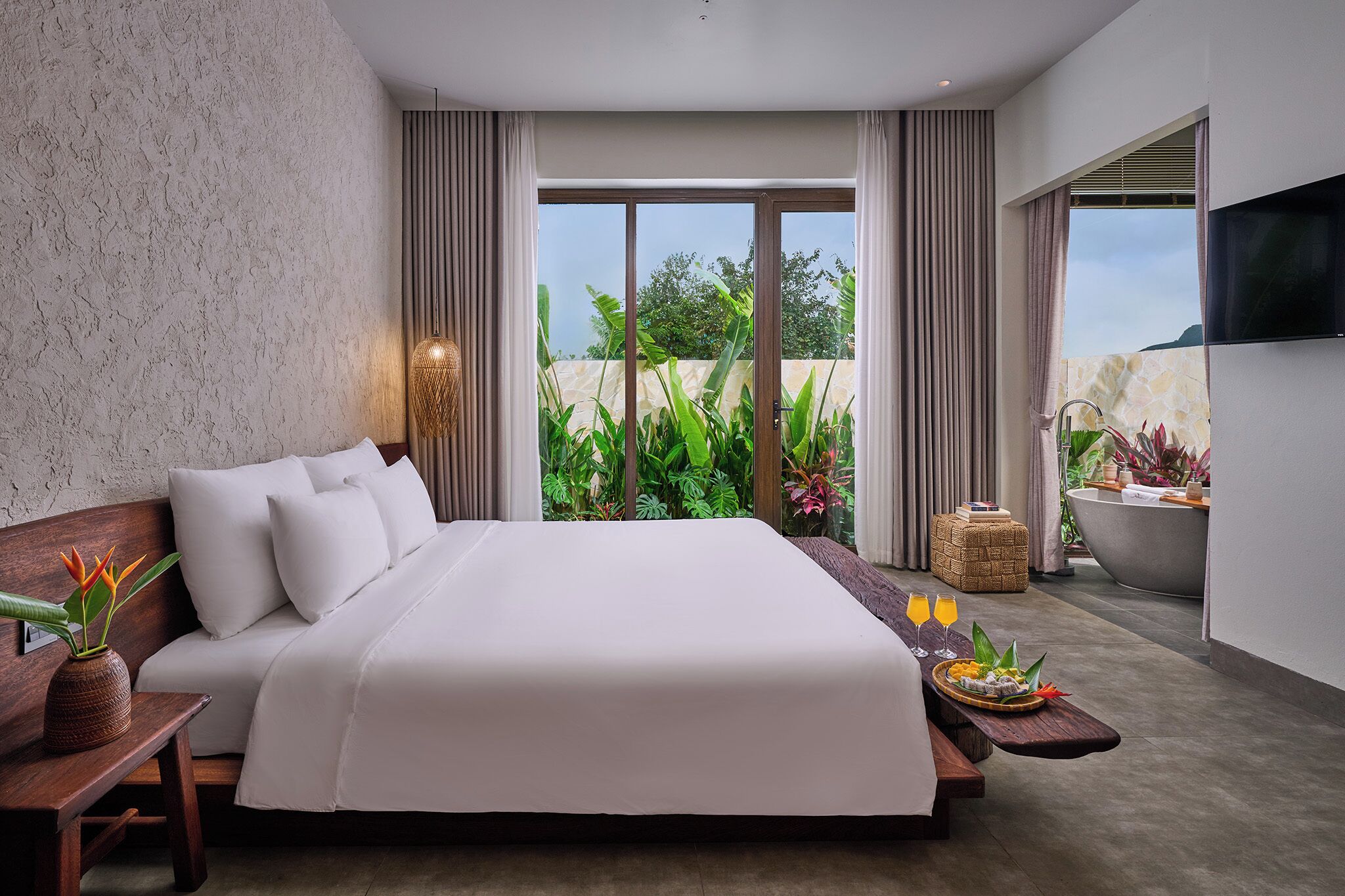 Deluxe Double Room, Garden View | Premium bedding, pillowtop beds, blackout drapes, soundproofing