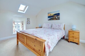 Bügeleisen/Bügelbrett, Reisekinderbett, kostenloses WLAN, Bettwäsche