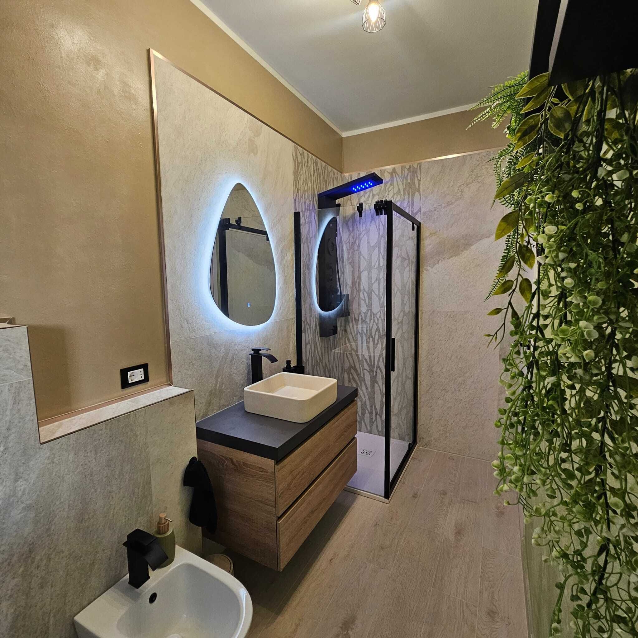 Doccia, asciugacapelli, bidet, asciugamani
