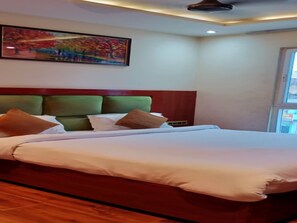Deluxe Double Room - The Ramesh Palace (Prayagraj)