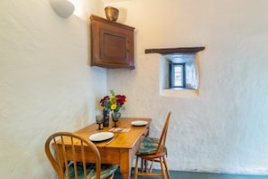 Dining - 1 Bed in Llanrwst (oc-wag232) (Llanrwst)