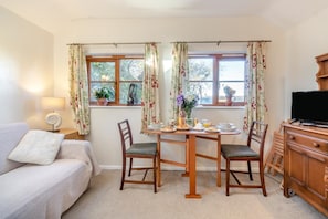 TV - 1 Bed in Great Waldingfield (oc-n33972) (Great Waldingfield)