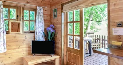 1 Bed in Westley Waterless (oc-b34150)