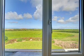 Interior - 3 Bed in Wadebridge (oc-p00476) (Treburrick)