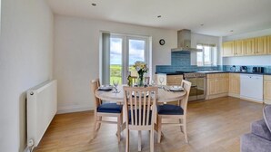 Unclassified image, 2 of 15, button - 3 Bed in Wadebridge (oc-p00476) (Treburrick)