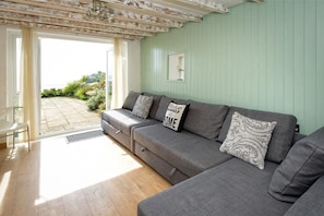 TV - 2 Bed in Pwllheli (oc-glanab) (Abersoch)