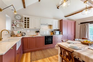Private kitchen - 3 Bed in Bamburgh (oc-t34385) (Bamburgh)