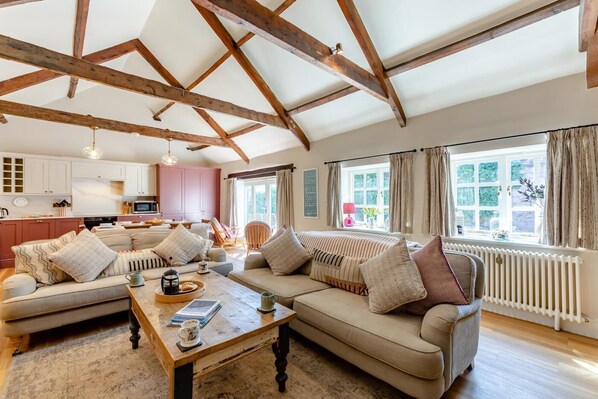TV, fireplace - 3 Bed in Bamburgh (oc-t34385) (Bamburgh)