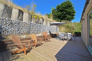 Outdoor dining - 2 Bed in Stiffkey (oc-1689) (Stiffkey)